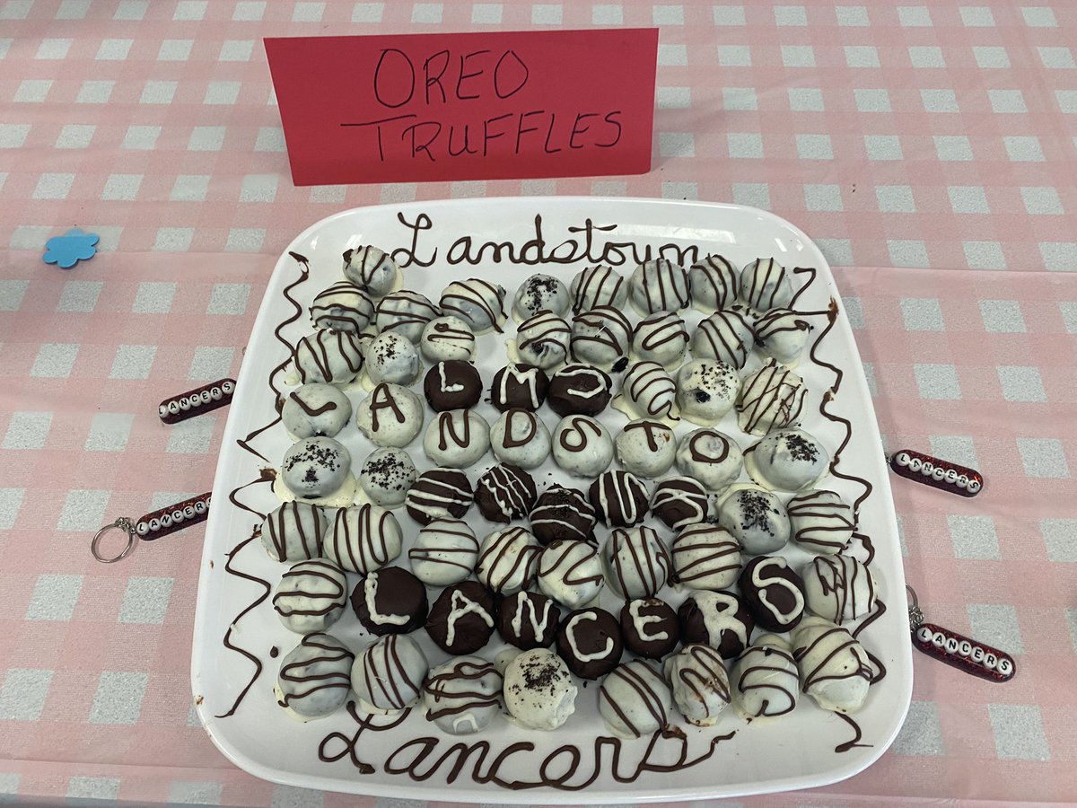 Landstownms's tweet photo. More images from our Bake Off today! https://t.co/aVsr2Rkv9z