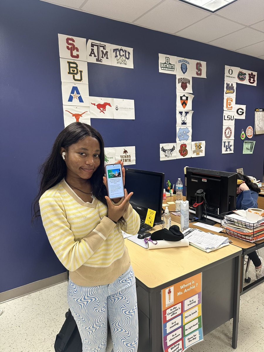 EIFConrad's tweet photo. Woohooo huge congratulations to Kalonda K on her acceptance to #UNT @UNTnews  great job 👏🏽 Kalonda!! #meangreen #EIF #collegebound https://t.co/7j4JcnUhKq