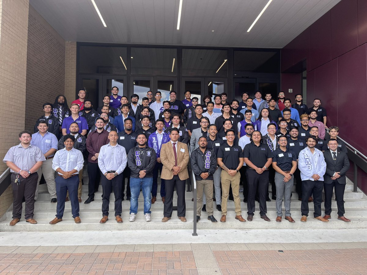 Happy founders day from the largest region in the world of the largest Latino based fraternity in the world‼️🫶🏽🙏🏽
#SLB37