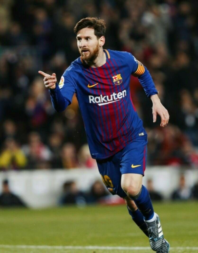 Leer que #Messi tal vez volverá a #FCBarcelona me da ganas de mudarme a #Barcelona para verlo todos los domingos 😍😏
#GOAT #LeoMessi #Argentina #Rosario #Barca