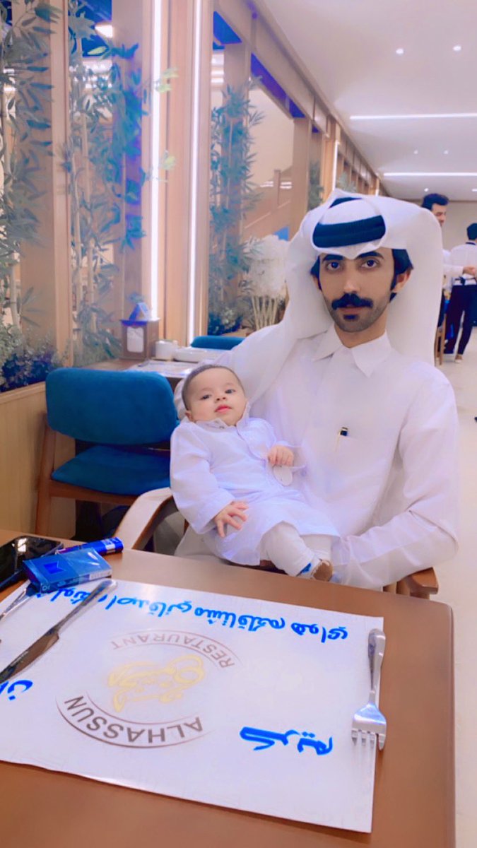 ياخوك ونماخدمك المال يخدمك البنون 
جعل وهاب العطايا .. يرزقك اليا وهب
راكان احمد العزيز