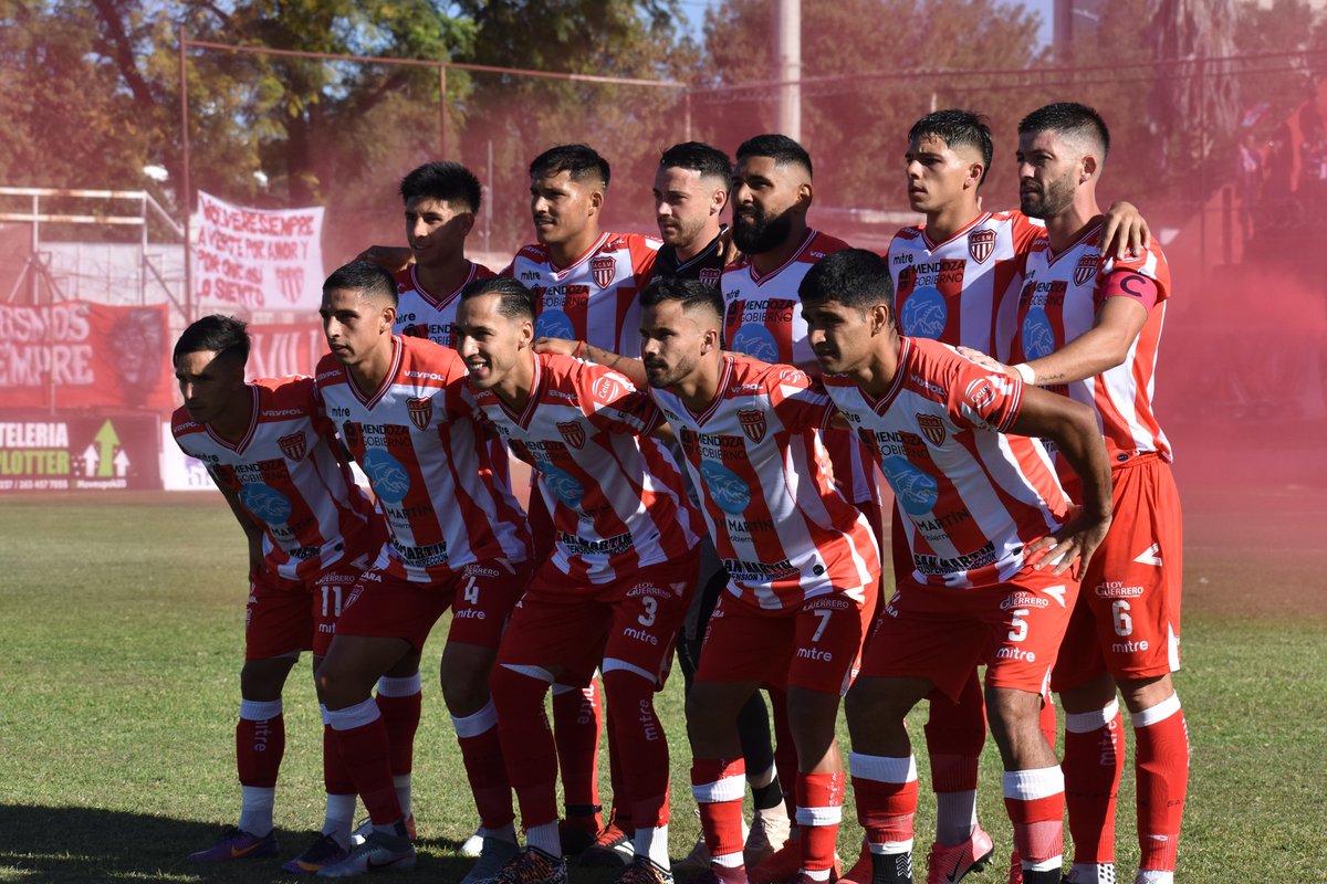 ⭐️ Todavía no elegimos la figura del partido ante Estudiantes (SL).

¿Quiénes deberían ir en la encuesta? 🤔👇🏼