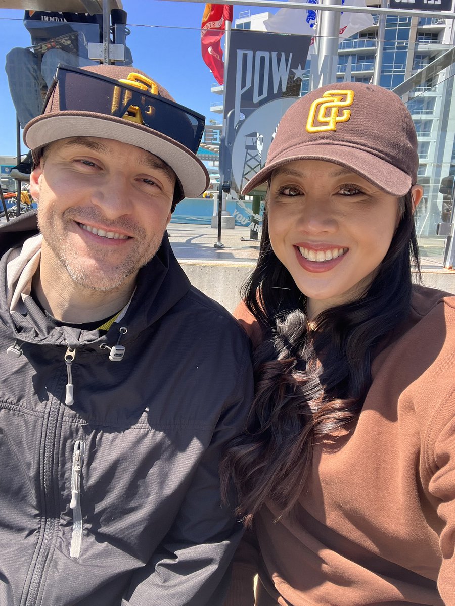LyssBabe2's tweet photo. Our first game of the season! Let’s go @Padres! #BringtheGold @leroysugababes https://t.co/JOiVXxDYOJ