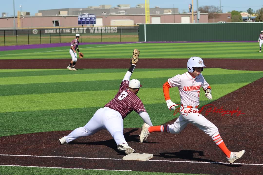 ddial45's tweet photo. @devin_dial doing 1st base work!! https://t.co/dRP2SgRVR6