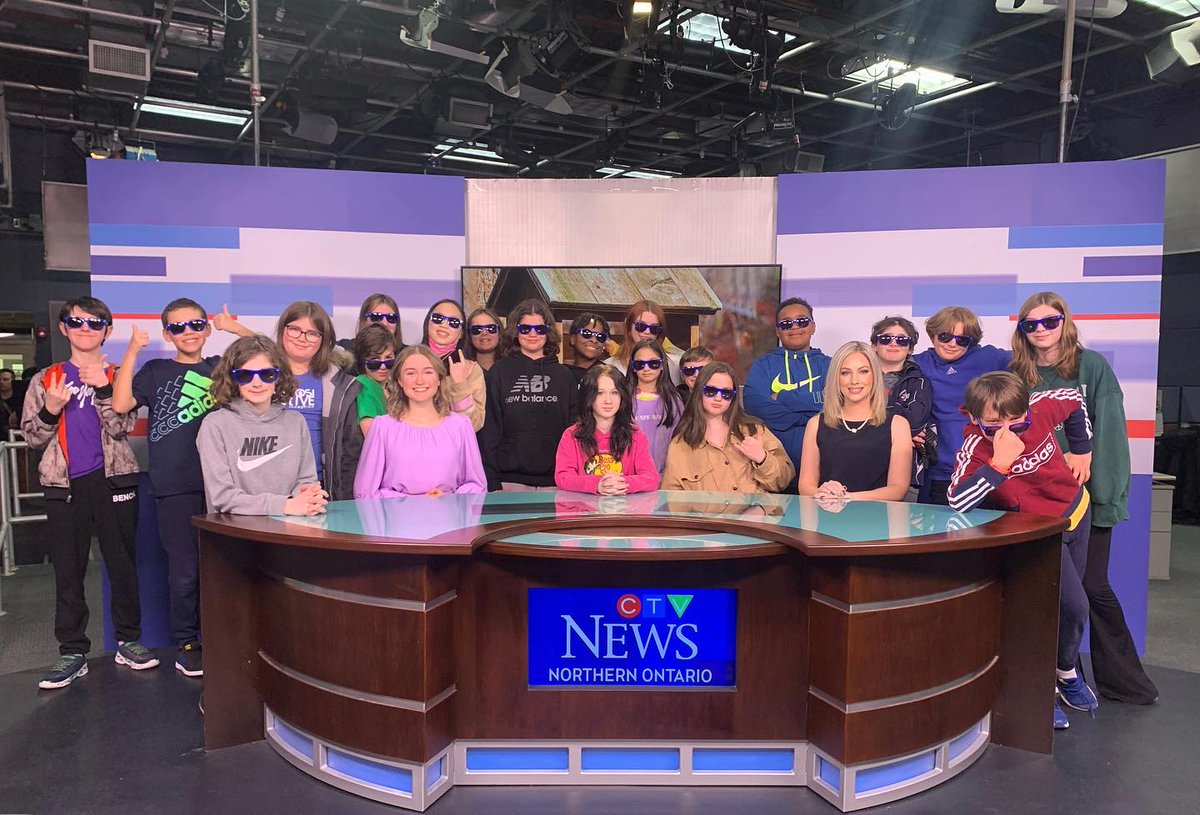 I had an audience during my noon cast today 💛
Say hello to Churchill Public School’s grade 6 class!