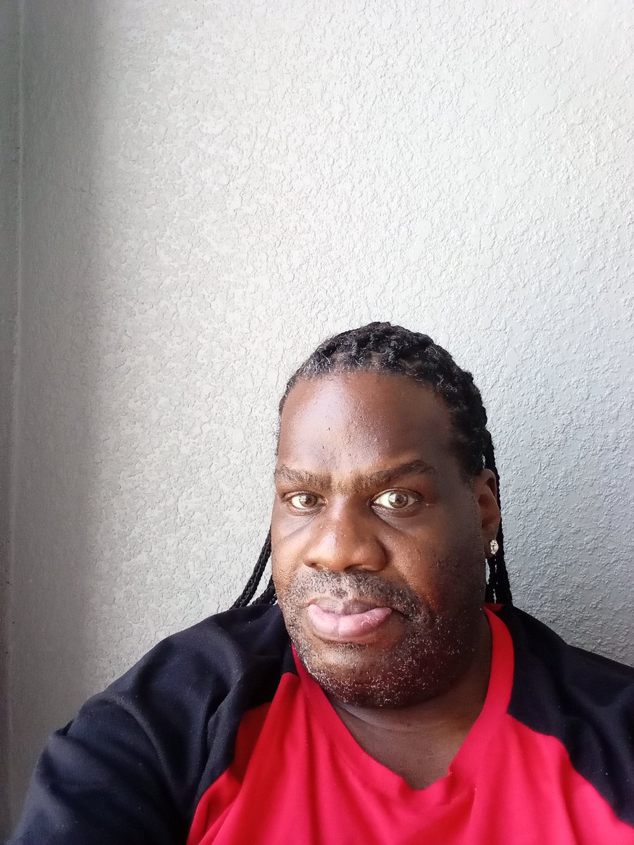 davidriddick62's tweet photo. They say that your eyes are the gateway to your soul.... look deep into my eyes and tell me what do you see https://t.co/7f4EiF4XFE