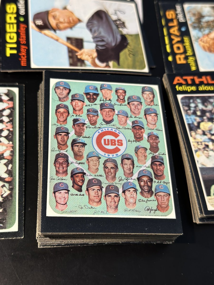 What kind of sick taxidermist designed this card? 
#topps 
#vintagebaseball 
#chicagocubs @Cubs 
#thehobby