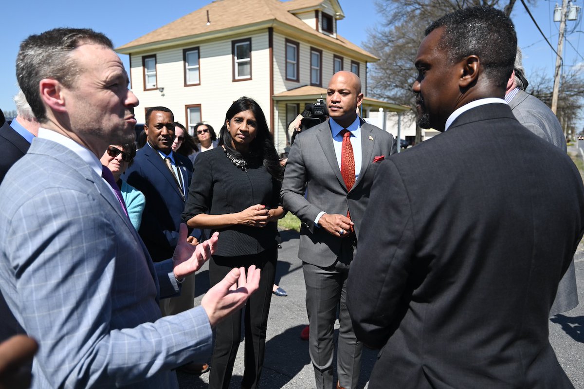 GovWesMoore's tweet photo. Our ability to create public transportation assets isn’t just about physical mobility – it’s about economic mobility as well.

The Southern Maryland Rapid Transit line will help connect people to opportunity. We are working in partnership to keep this project on track. https://t.co/WPqODX9sMr
