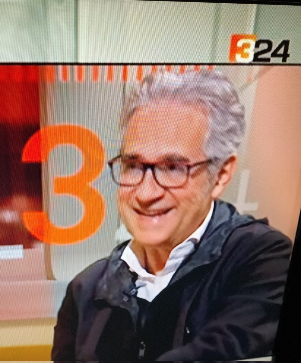 Ja tenim un altre venut a la causa Colauer. Ha escrit un llibre defensant les destrosses de la Faraona i @tv3cat en fa propaganda. Tots plegats foteu fàstic. Després et premiaran amb un càrrec que pagarem amb més impostos municipals, @jm_montaner