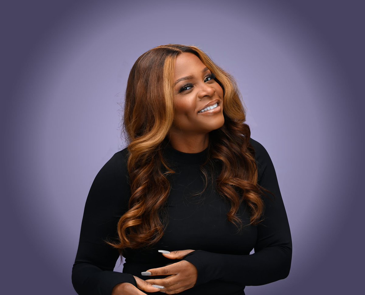 shades_london's tweet image. To keep your wig looking its best this spring:

Keep your wig clean and fresh, use a mild shampoo to wash the wig and always allow it to air dry.

#wigtips #wigtipsforbeginners  #wigtip
#shadeslondonhair