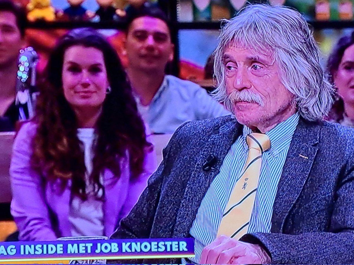#vandaaginside Ze hield het een uur lang vol. Naar zichzelf lachen op het scherm. Knap hoor.