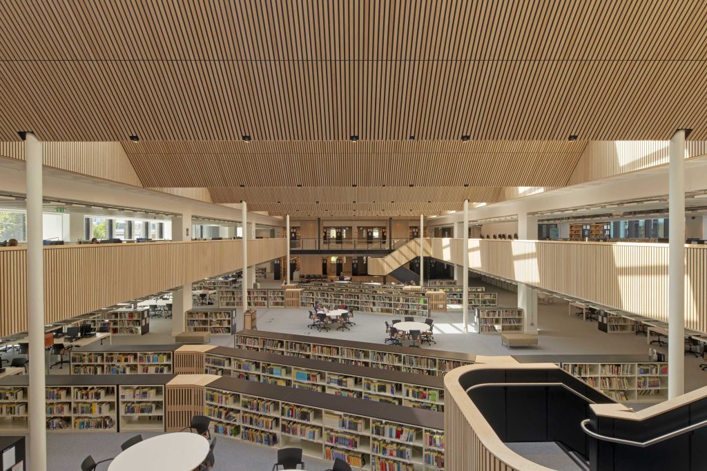 ArchitectsJrnal's tweet photo. The Higher Education and Campus award goes to @WilkinsonEyre for the London South Bank University Hub #AJRetrofitAwards

Category kindly sponsored by @TechnalUK https://t.co/YISR6TARSJ