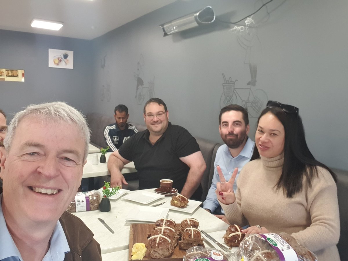 Best breakfast this morning. At Nada Tawa celebrating their award winning hot cross buns with Mayor Tory Whanau, <a href="/ponekeben/">Ben McNulty</a> &amp; baker Micheal Grey. Their so good and there's still lots of you want some.