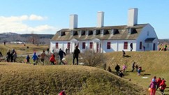 ParksCanada_NS's tweet photo. The Annapolis Royal ‘Eggstravaganza’ Easter Egg Hunt
is Saturday!🥚 🐰 The Easter Bunny, Town Crier and children will hunt around the grounds of #FortAnne NHS!
➡️ 1:30 pm at Fort Anne, rain/shine!
Info: https://t.co/xVzJjE7d4S
@townofannapolis @AnnapolisCo @ExplorerGuide https://t.co/6PPQtapa6o
