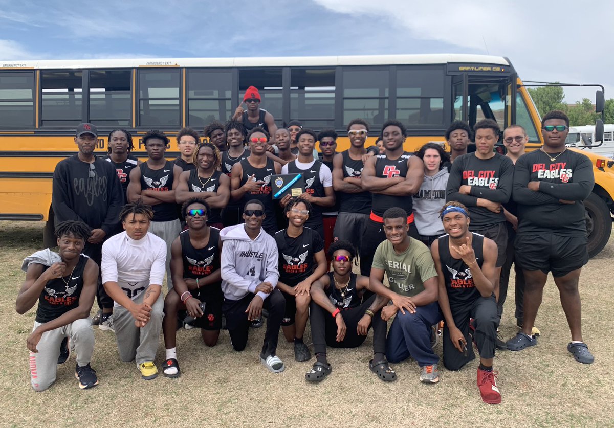 Del City Track/XC tweet media