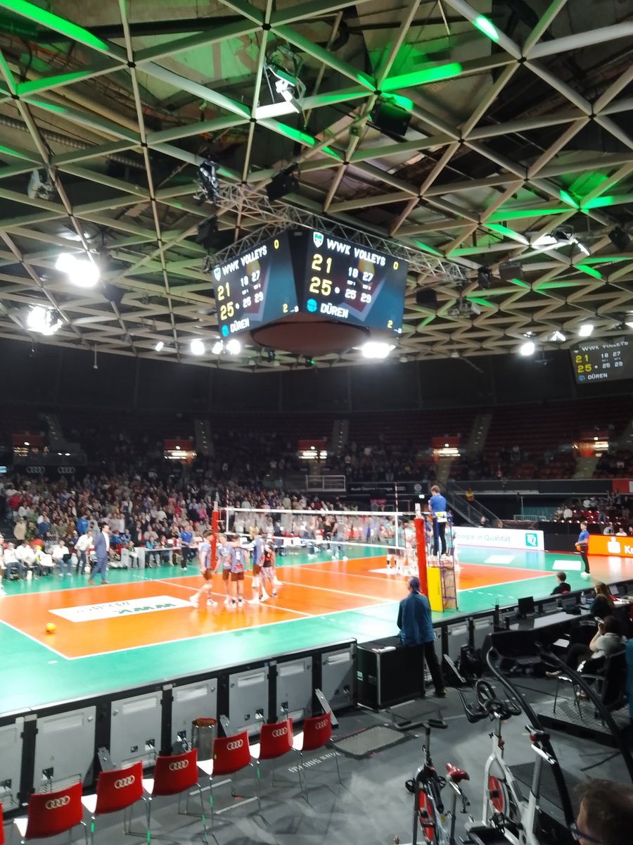 Saison vorbei. 0:2  PO vs #dueren 
#audidome 

@GCDW_Volleyball