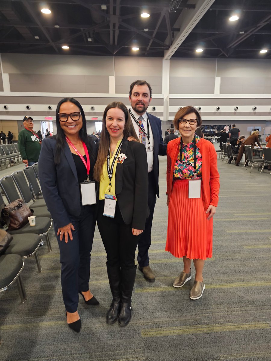 Yesterday, a revised Final Settlement Agreement for child welfare compensation was announced. 📽️Watch this @CBCNews clip for a quick overview: cbc.ca/player/play/21… 📸 @MaryTeegee, CSFS, with Sarah Clarke, David Taylor, and @cblackst, @CaringSociety lawyers.