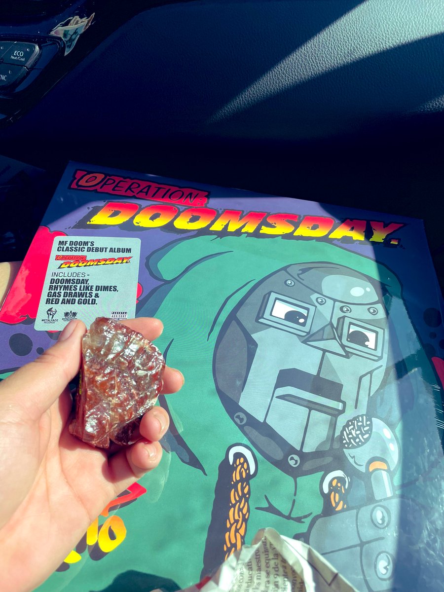 JustHunnybee's tweet photo. Date day before he leaves for DreamHack San Diego ✨💜🌸 I’m jealous I can’t go but I guess this rock and MF Doom vinyl will have to do 😌 https://t.co/mru3bbvzx7