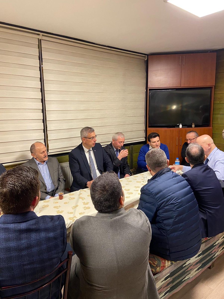 Rize Güneysu derneğinde, hemşerilerim ve Başhekimlerimizle iftarda buluştuk...
Emeği geçenlere çok teşekkürler