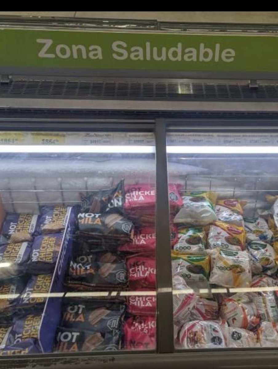 BurgerFcts's tweet photo. Con o sin carne ningún ultraprocesado es saludable, no te comas el verso https://t.co/L3X8Cv6wwH