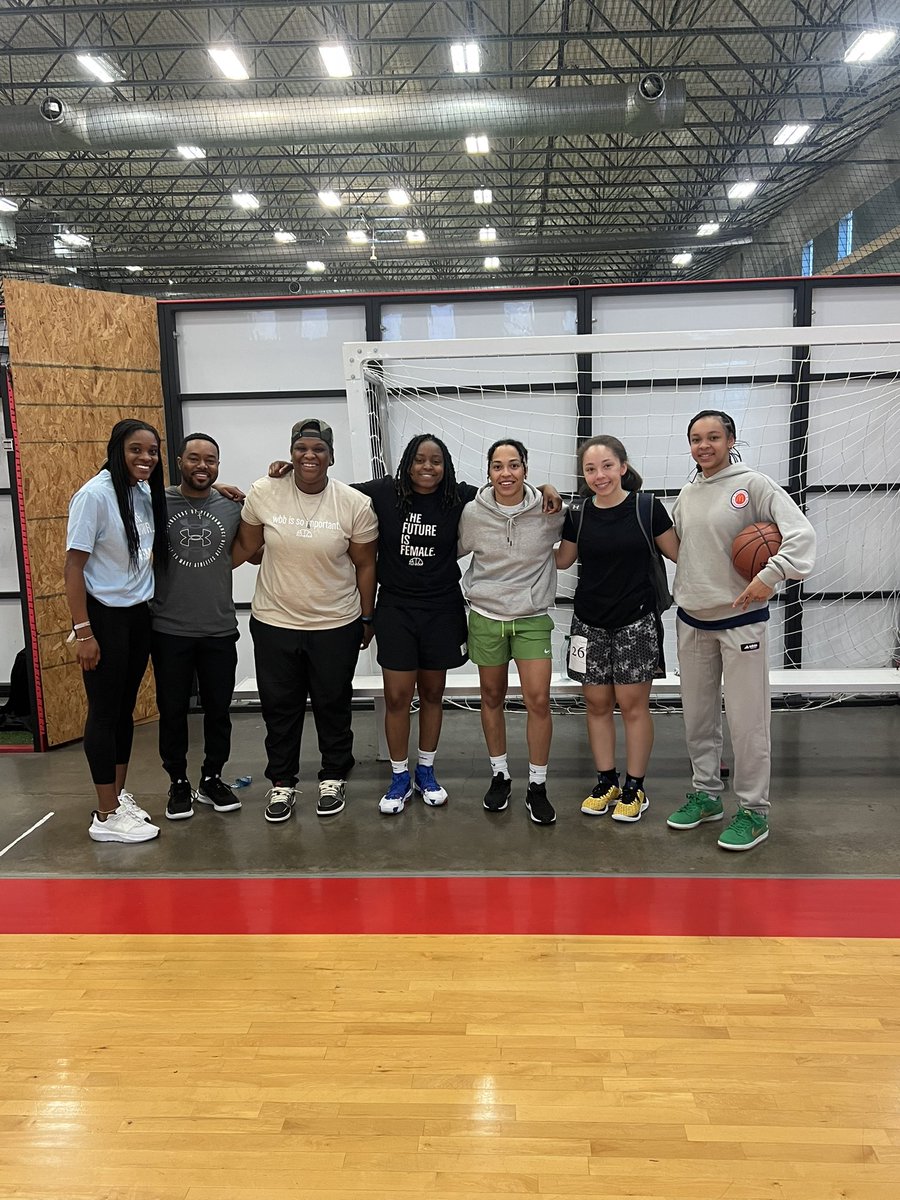 ferguson24_'s tweet photo. Thank you @JrAllStarBB for an Elite experience in Texas this past weekend! I had an amazing time and met amazing coaches and people. Thank you to all the coaches and trainers for everything that I learned!
@HannahHidalgo  @ShootersxShoot https://t.co/HP0oErQUHM