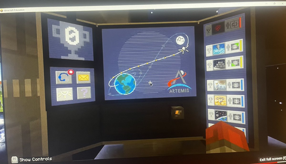 Pssd210Virtual's tweet photo. Last week our grade 5/6 class took part in a Minecraft space mission! They used coding to perform missions including landing the shuttle on the moon, taking pictures, picking up debris in space and launching it back for a safe return to Earth. https://t.co/Y3xn4YIZJR