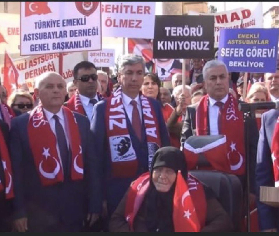#AstsubaylarHuzursuz Astsubaylar bu yapılan haksızlığı unutmayacak
StatümüzOnurumuzdur
<a href="/RTErdogan/">Recep Tayyip Erdoğan</a>
<a href="/NureddinNebati/">Dr.Nureddin NEBATİ🇹🇷</a>
<a href="/suleymansoylu/">Süleyman Soylu</a>
<a href="/tcsavunma/">T.C. Millî Savunma Bakanlığı</a>
<a href="/kilicdarogluk/">Kemal Kılıçdaroğlu</a>
<a href="/mustafaelitas/">Mustafa Elitaş</a>
<a href="/fuatoktay/">Fuat Oktay</a>
<a href="/AhmetAYDIN_02/">Ahmet AYDIN</a>
<a href="/HMBakanligi/">T.C. Hazine ve Maliye Bakanlığı</a>
<a href="/meral_aksener/">Meral Akşener</a>