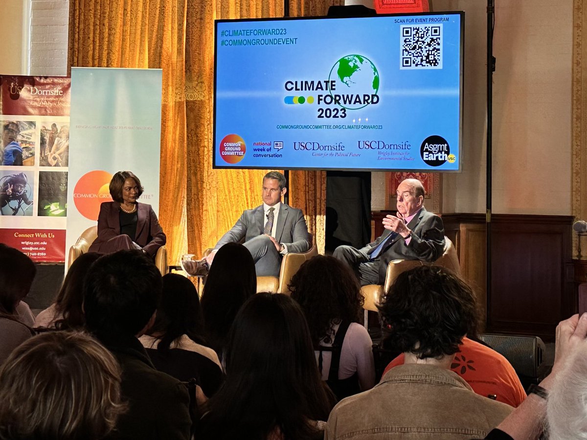 GaleSinatra's tweet photo. Grateful to see @valdemings and @AdamKinzinger coming together at a #CommonGroundEvent on #ClimateActionNow #ClimateForward23 https://t.co/CWrGzA5bvk