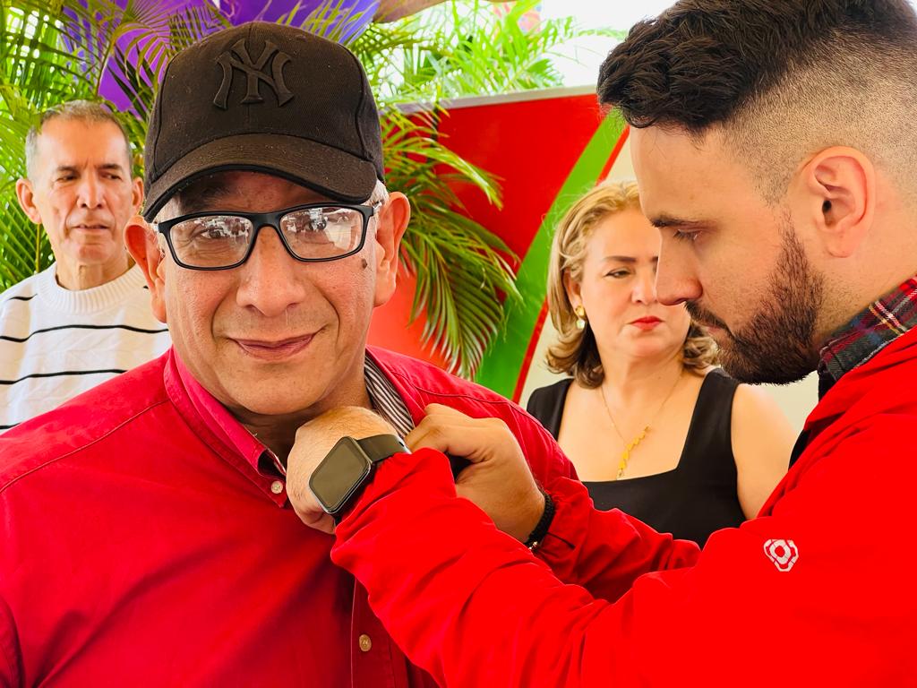 MinAlimenVen's tweet image. #04Abr | Minppal-Táchira junto a @PDVAL_OFICIAL realizó acto en reconocimiento por los años de dedicación, lealtad, compromiso y amor de las y los trabajadores que con su loable labor, son garantes de la soberanía alimentaria del pueblo tachirense

#SemanaMayorEnAmor