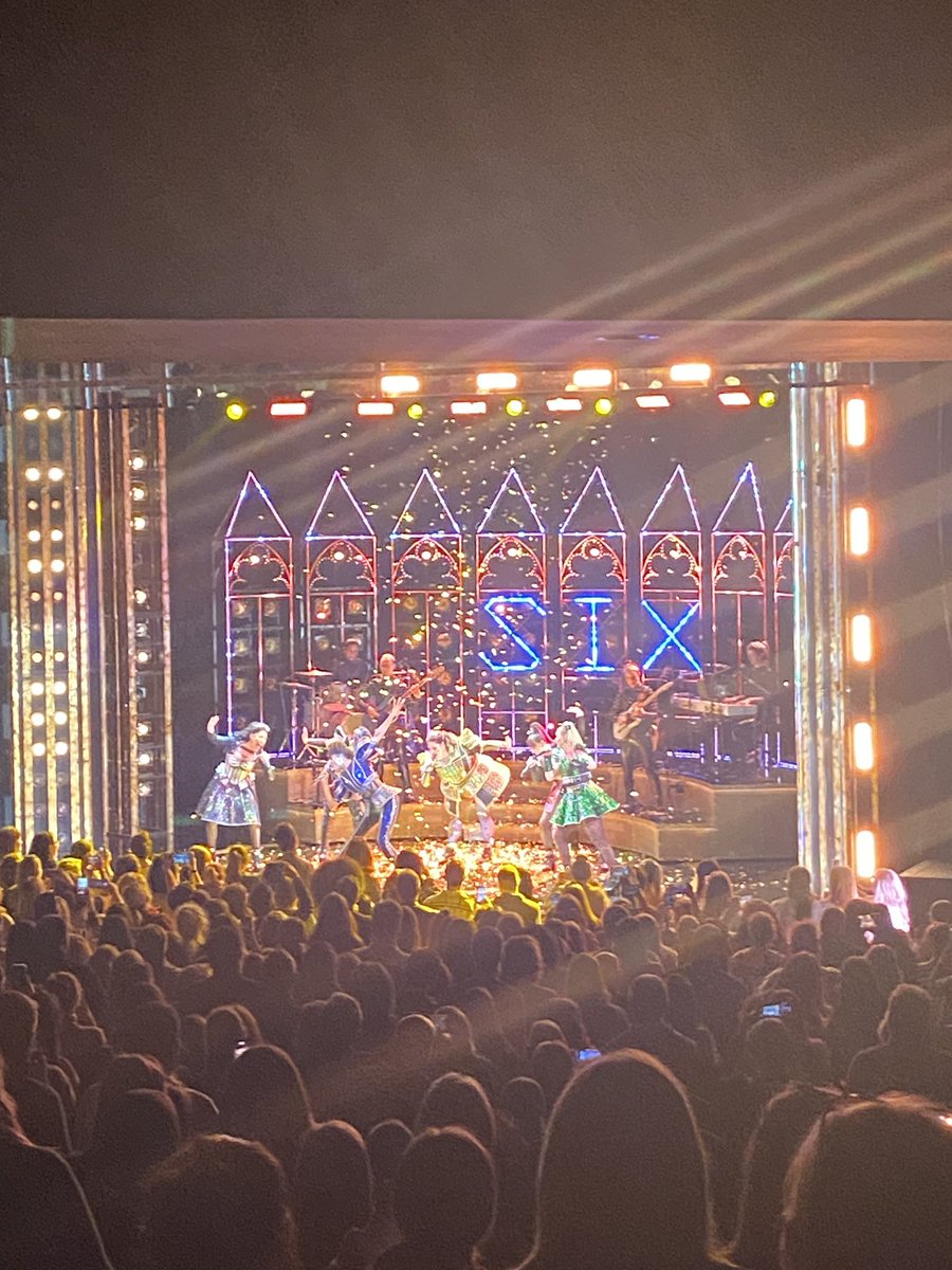 Sinead Moriarty tweet media