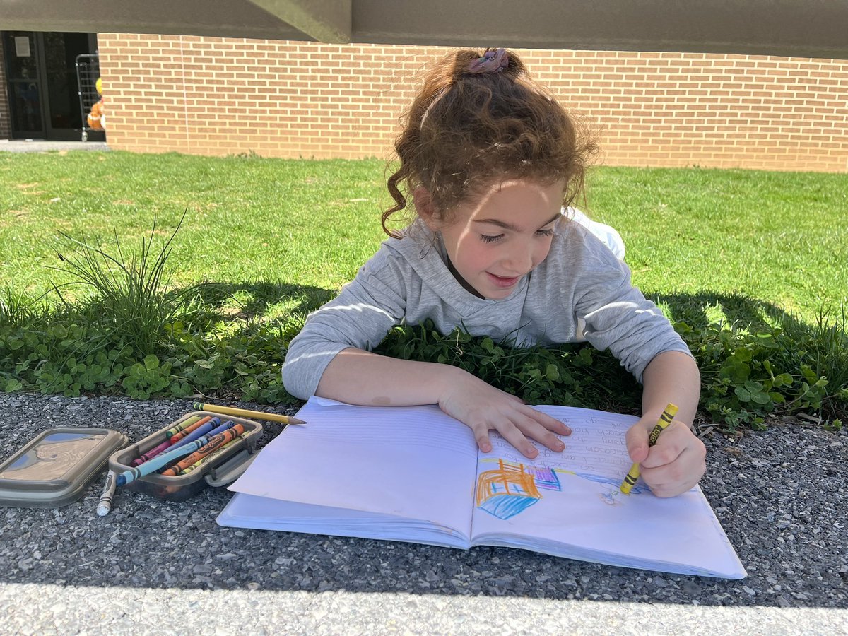 Mrs. Brenize tweet media