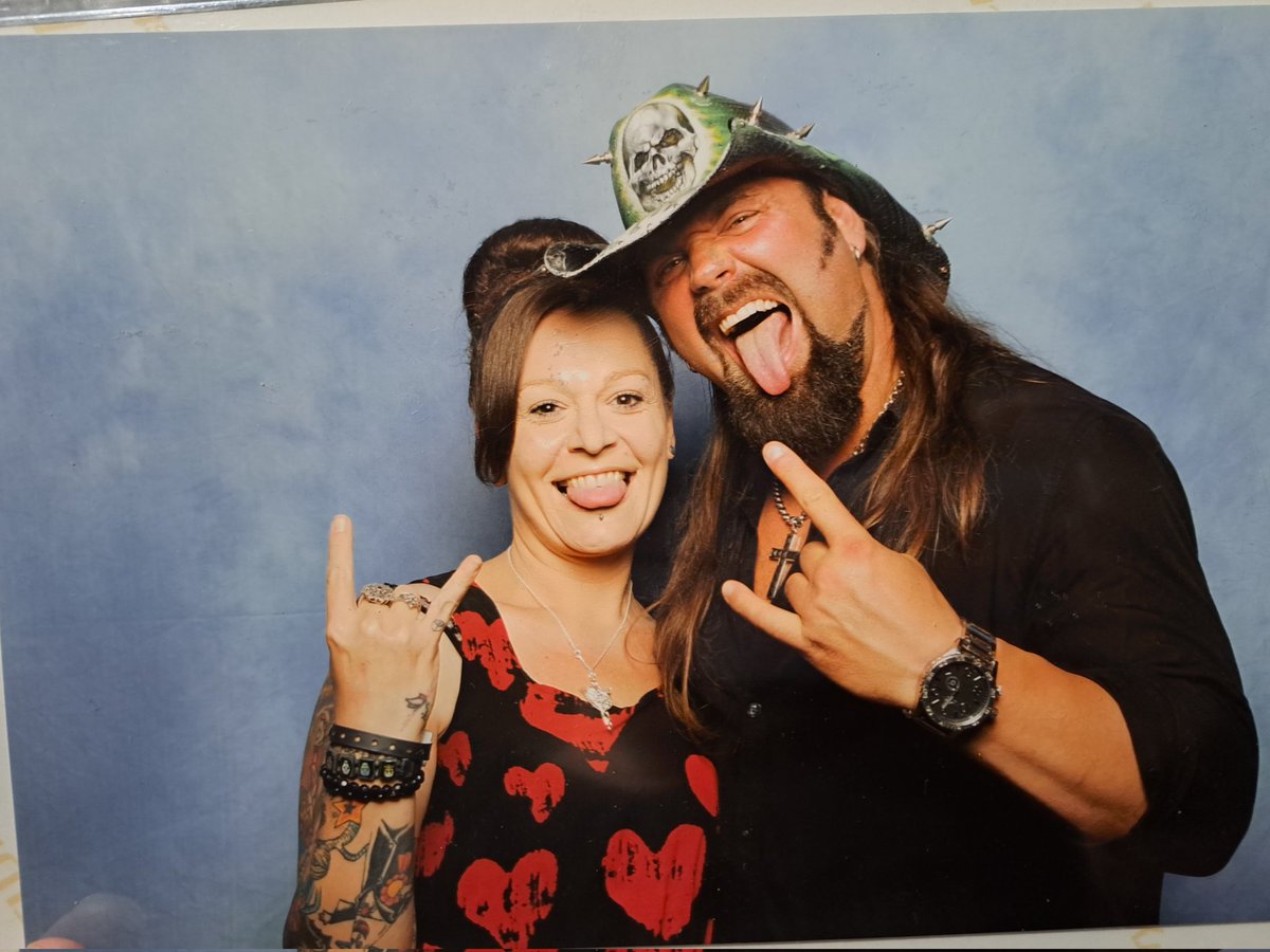 lilmsdeathstar's tweet photo. Biggest regret of #LFCC2014 was not getting a photo op with #AlSnow 

#TheCowboy #JamesStorm 

#WrestlingLegends https://t.co/0XwzJCDSDj