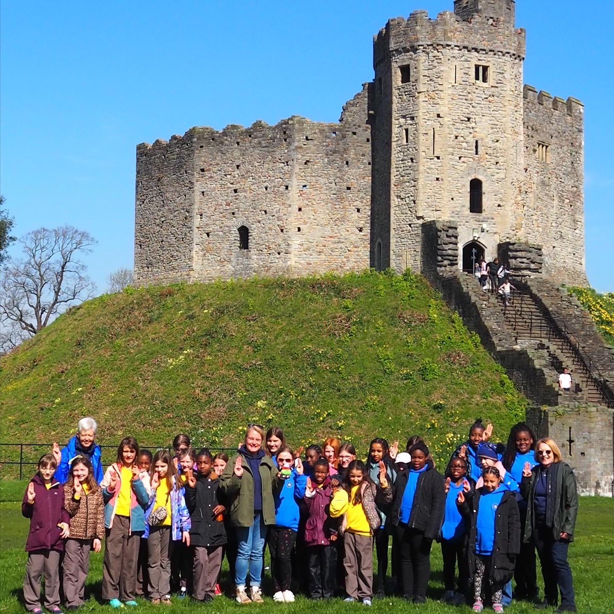 6th Clapham Guides tweet media