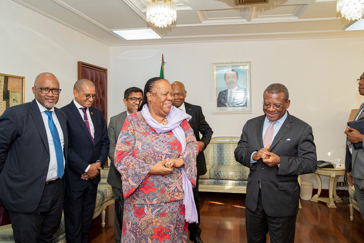 Yaounde and Pretoria in convergence of views on major international issues.
On behalf of the Head of State <a href="/PR_Paul_BIYA/">President Paul BIYA</a>, I received on 04.04.2023,
Mrs Grace NALEDI MANDISA PANDOR, #SouthAfrican Minister in charge of #InternationalRelations and #Cooperation.
#PM #JDN #Cameroon