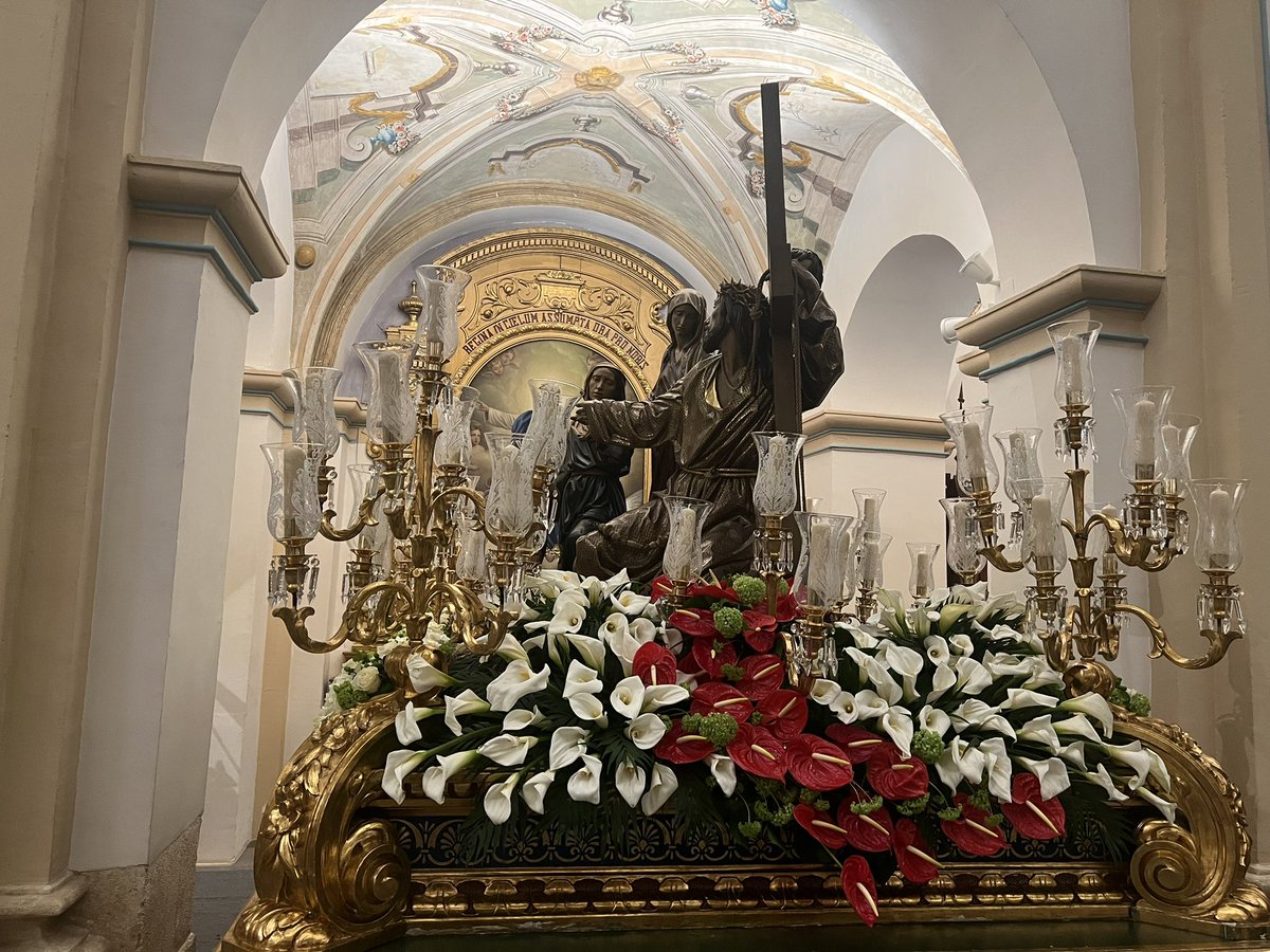 rubenbago's tweet photo. Las Hijas de Jerusalem, en su capilla esperando para procesionar por las calles de Murcia en el cortejo colorao https://t.co/mgn3pE8nCp