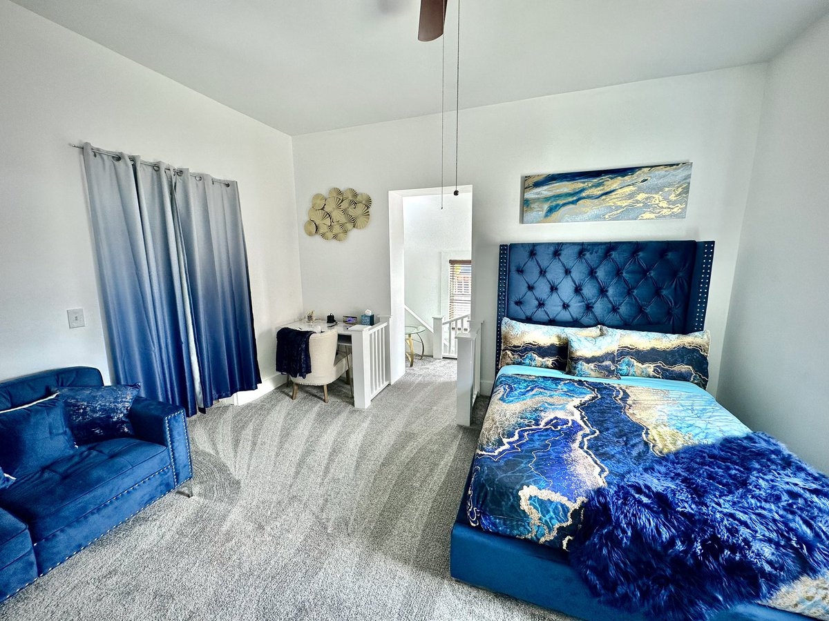 relaxinnstayz's tweet photo. Come stay with us! #relaxinnstayz #airbnb #vrbo #shorttermrentals #like #follow https://t.co/I8Mt3Tvf9p