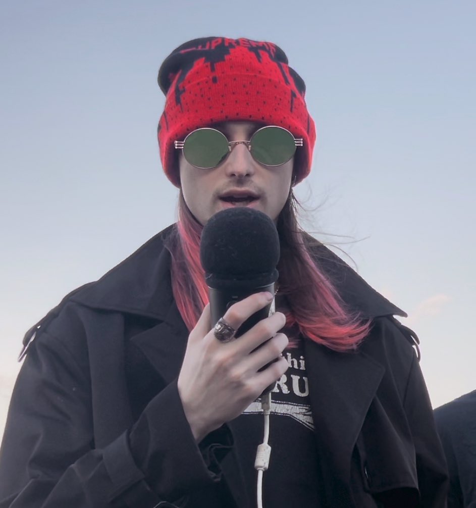 LBZsound's tweet photo. if this guy walked up to u on the street wyd https://t.co/AYErog7PyB