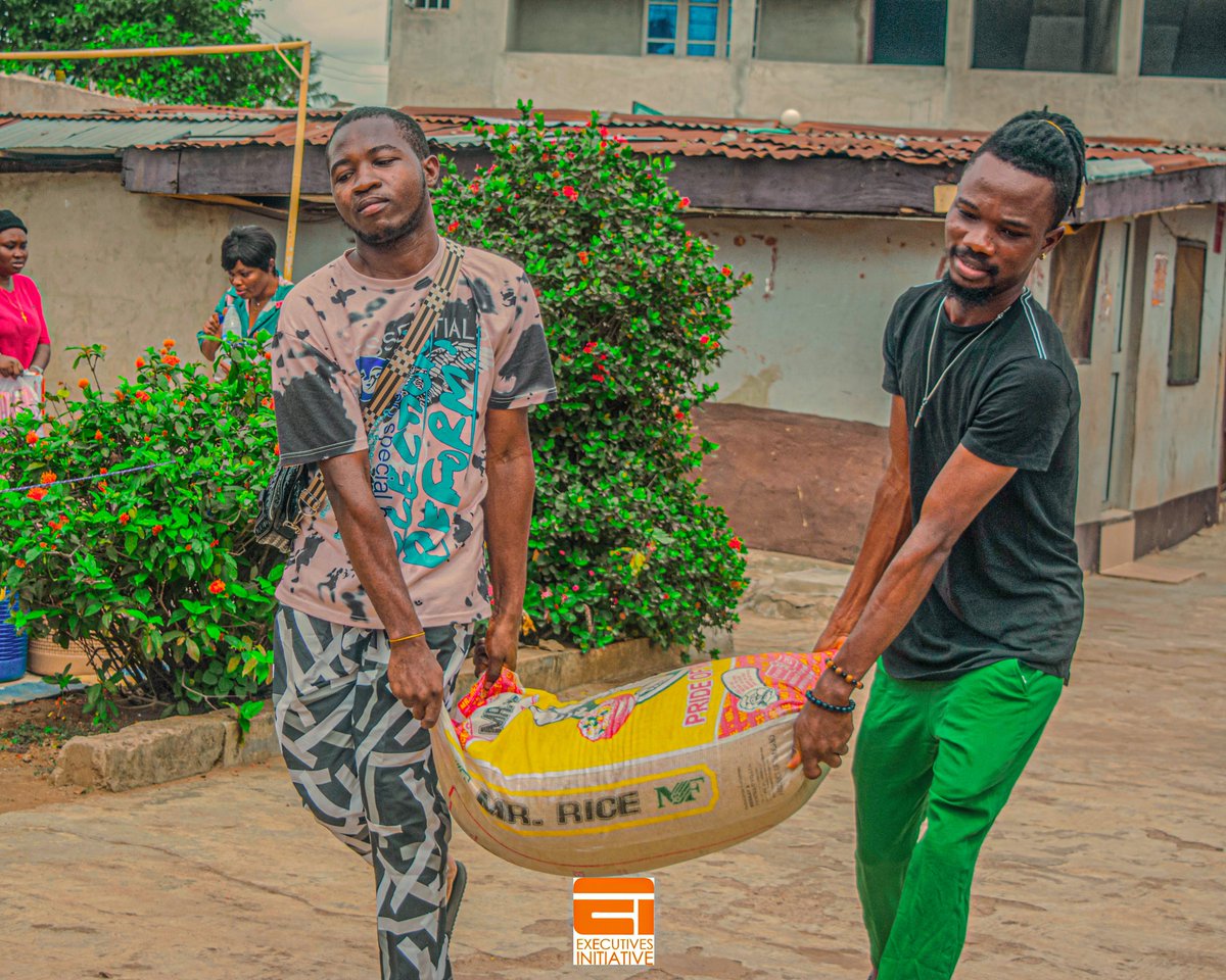 Executivesinc's tweet photo. Together, we can make a difference in the lives of orphaned children. Our recent visit to House of Mercy was a humbling experience and we're grateful for the opportunity to spread love and kindness. #ExecutivesHelpinginitiative #Orphanages #HouseOfMercy #April #TheCharity2023 https://t.co/CfDcHe4Hdr
