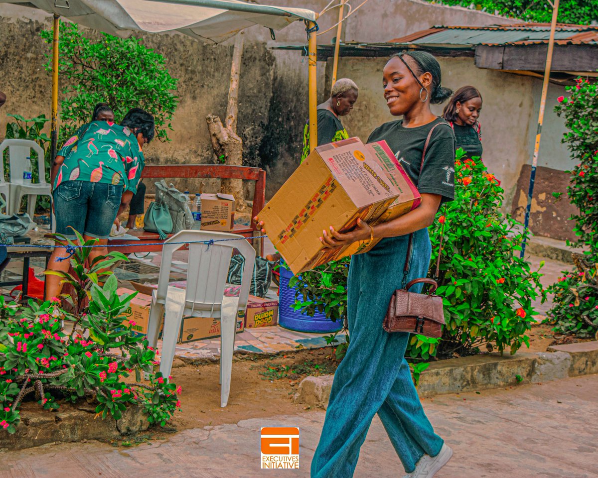 Executivesinc's tweet photo. Together, we can make a difference in the lives of orphaned children. Our recent visit to House of Mercy was a humbling experience and we're grateful for the opportunity to spread love and kindness. #ExecutivesHelpinginitiative #Orphanages #HouseOfMercy #April #TheCharity2023 https://t.co/CfDcHe4Hdr