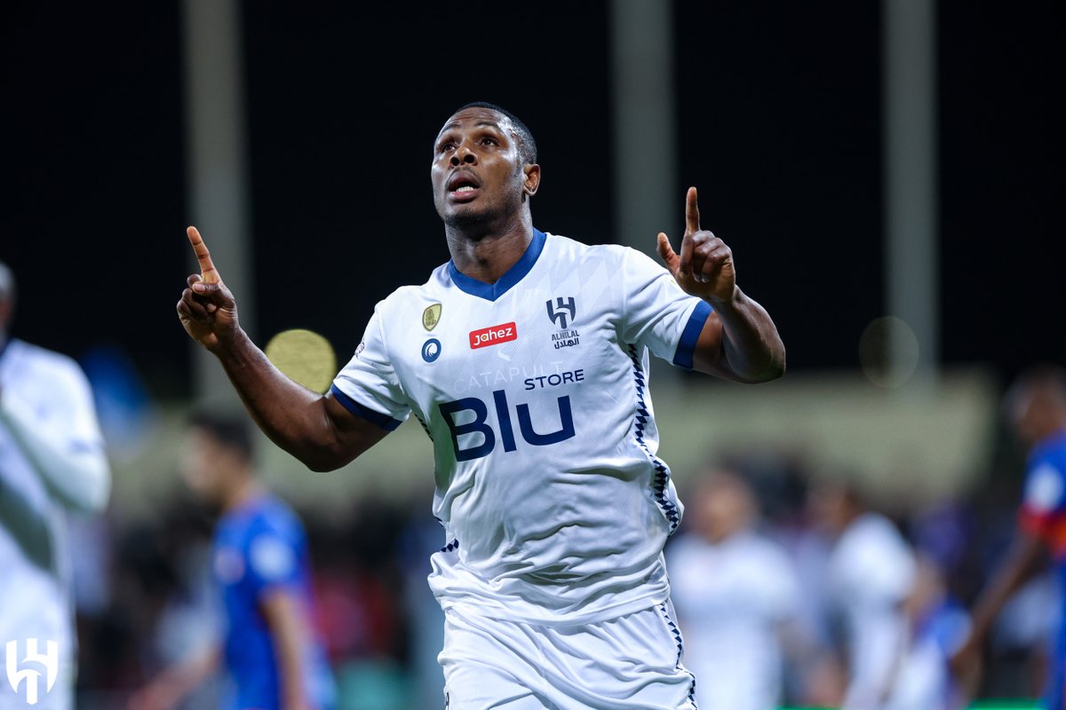 Alhilal_EN's tweet photo. The Eagle is UP 🦅
#AlHilal 💙 
@ighalojude 🤩 https://t.co/QNMVgNqXif