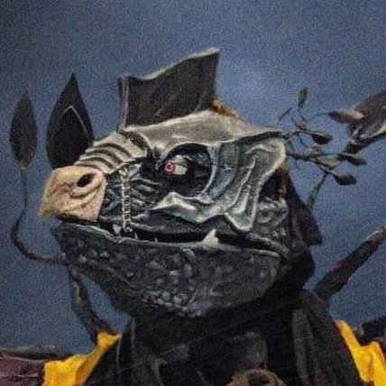 Skekvar Skeksis, 

#skekvarcosplay
#skeksiscosplay
#thedarkcrystalageofresistance 
#thedarkcrystal