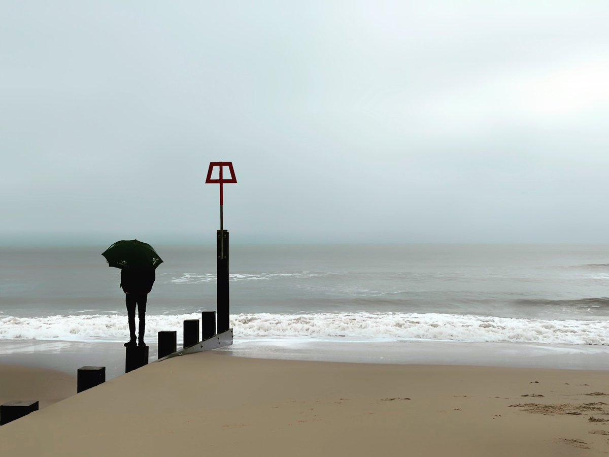 James_Murphy83's tweet photo. Travelled all over UK but captured this photo on my first ever trip to #BOURNEMOUTH this week!
#art #photograghy #landscape https://t.co/Yd42BhCM32