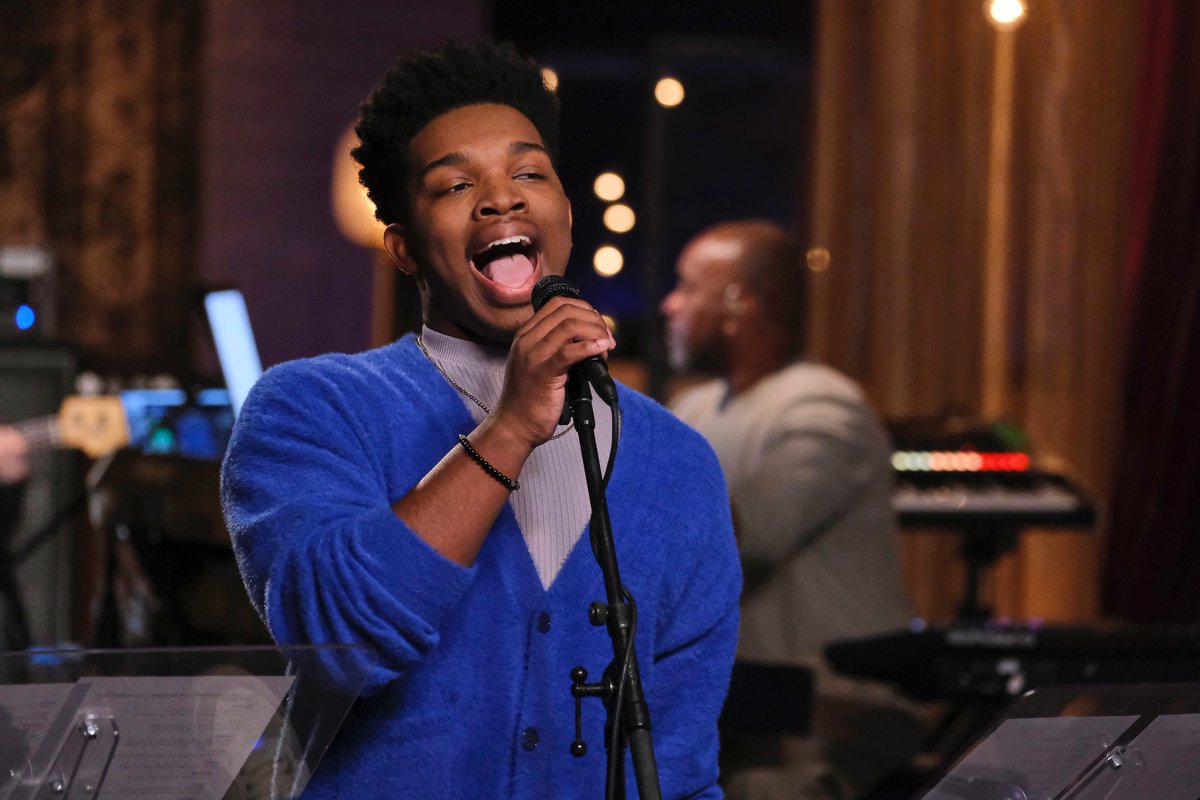 It’s time to battle! 🔥🔥Tune in tonight @9/8c to witness the outcome! Love you all ! <a href="/NBCTheVoice/">The Voice</a> <a href="/NiallOfficial/">Niall Horan</a>  #TheVoice