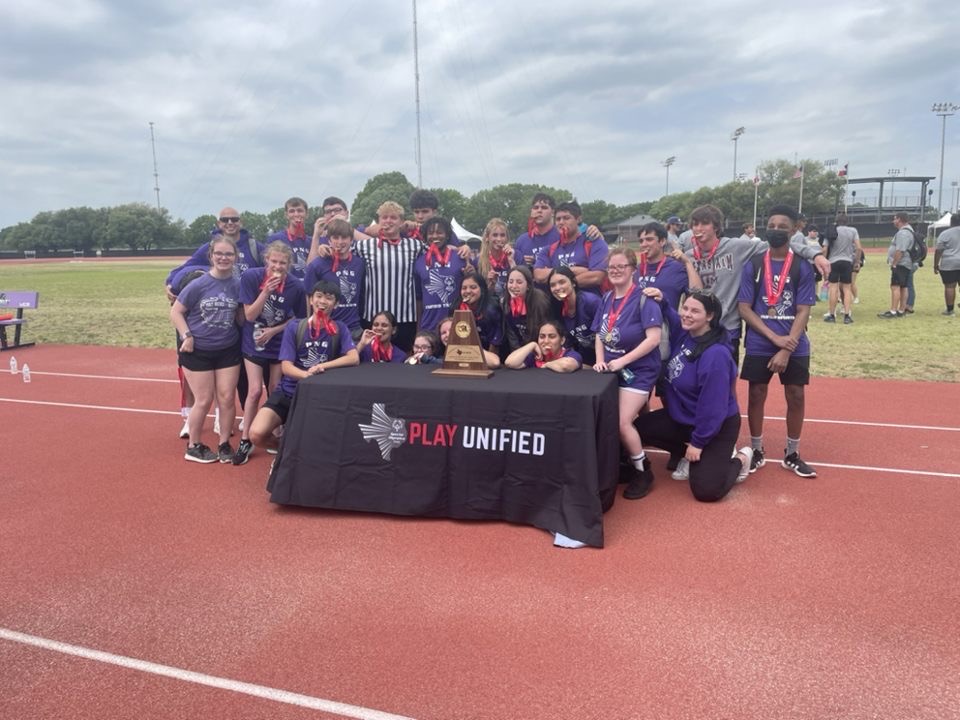 PBJ_PVAMU's tweet photo. Last years winners excited about this upcoming track meet! 

Stay tuned for news and updates about the upcoming UIL Unified Regional Track meet!
For more information follow us on our socials to stay up to date about our events
#pbj #pv23 #pv24 #pv25 #pv26 #pvvolunteer https://t.co/wUeoBJ6l0k