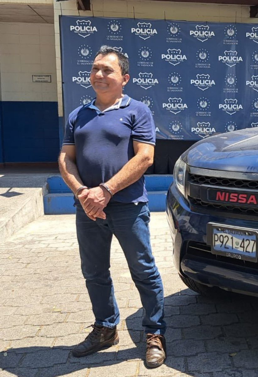 Sujeto que se dedicaba  amedentrar a la  ciudadanía
Ha sido ubicado y capturado
En Soyapango mediante video
Que círculo en redes sociales
Pertenece a la pandilla 18.