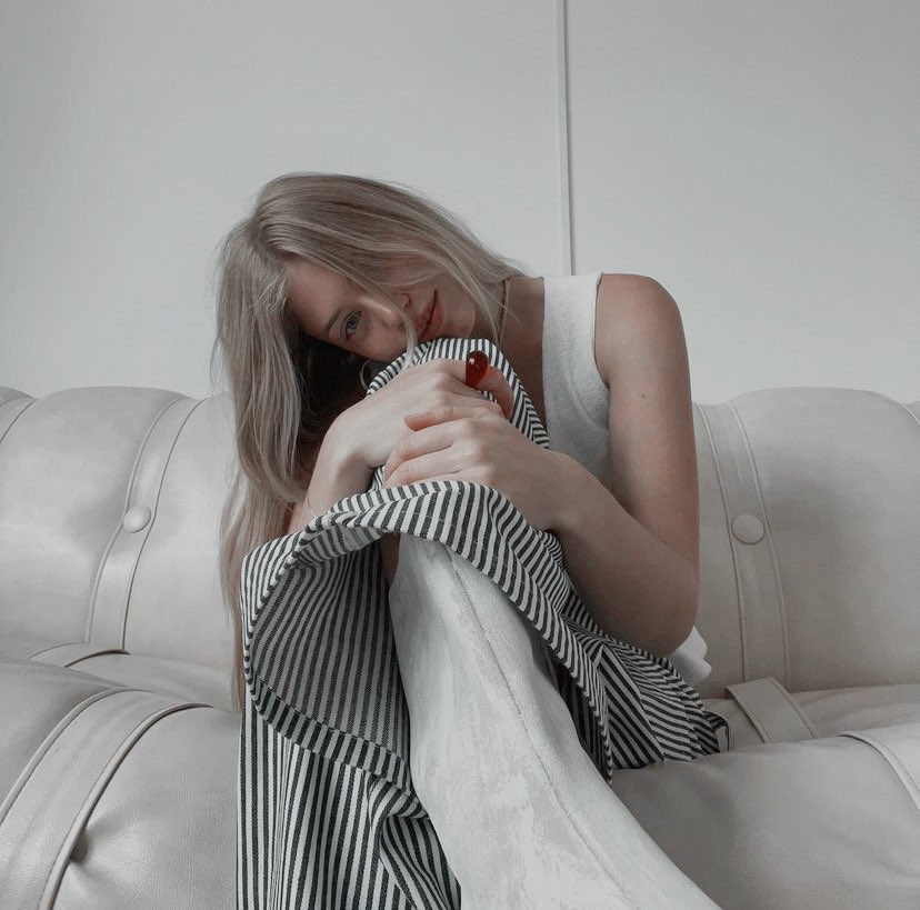 ᅠ
ᅠ

            𓊔  𝐢𝗇𝗌𝗍𝖺𝗀𝗋𝖺𝗆 𝐬𝐭𝐨𝐫𝐲 。
         ﹙ ﹫ ᴍᴀᴄᴀᴜʟᴀʏɴᴇʟɪᴀ ﹚⠀    
   
          “ i’d kill for the joy i seek. 
          there’s rope burns and
          tearing leaf. you liar 🔪💀

ㅤㅤㅤ