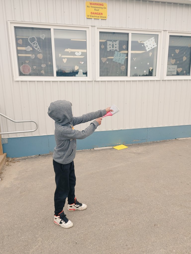 MsKThiel's tweet photo. Exploring forces of energy (specifically Potential Energy, Kinetic Energy and Mechanical Energy). Of course, we had to build a Ping Pong Ball Launcher to test our energy hypothesis. @StAgnesCES https://t.co/cLWhMNxTzl