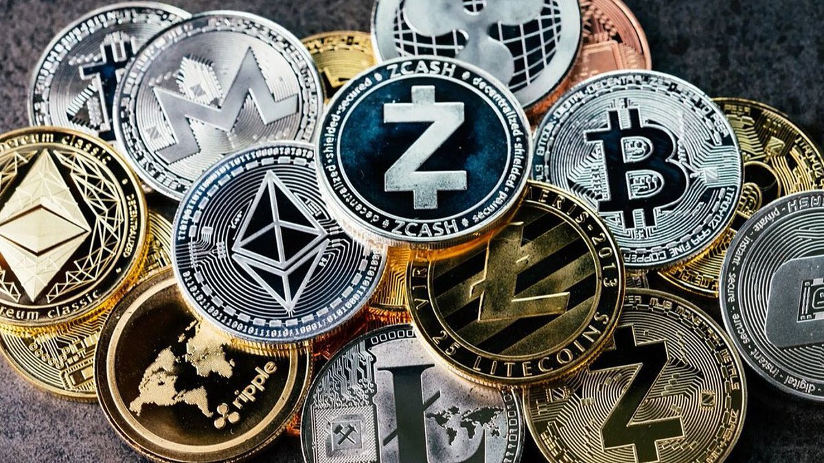SuperCultural88's tweet photo. What’s the LEAST trustworthy exchange in #crypto? https://t.co/m7JoWI4ugI