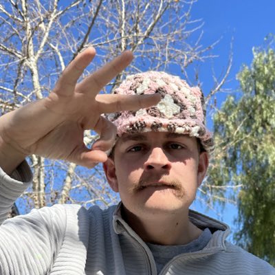AndeeBates's tweet photo. #NewProfilePic https://t.co/IeeDTFKpK2