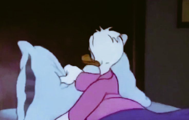 “necesito salir más"

yo cada vez que estoy libre: